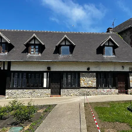Holiday home Maison Avec Cheminee Ancienne - Proche Cabourg